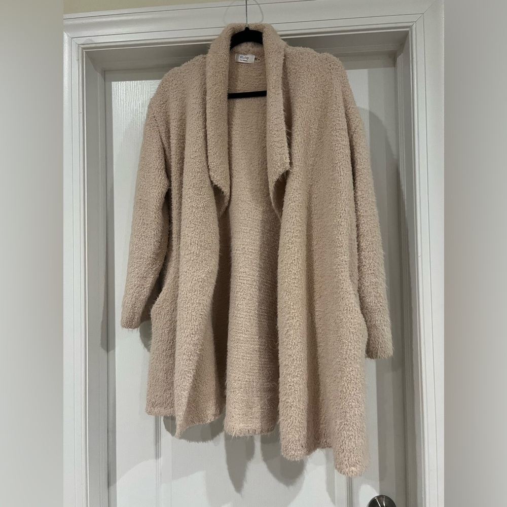Blue Ivy tan cardigan with pockets